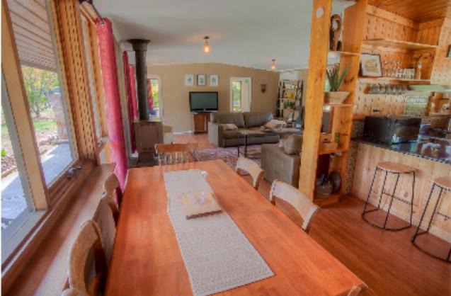Photo of Livingroom in Freeburgh