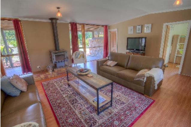 Photo of Livingroom in Freeburgh