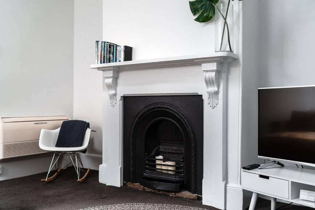 Photo of Livingroom in Battery Point