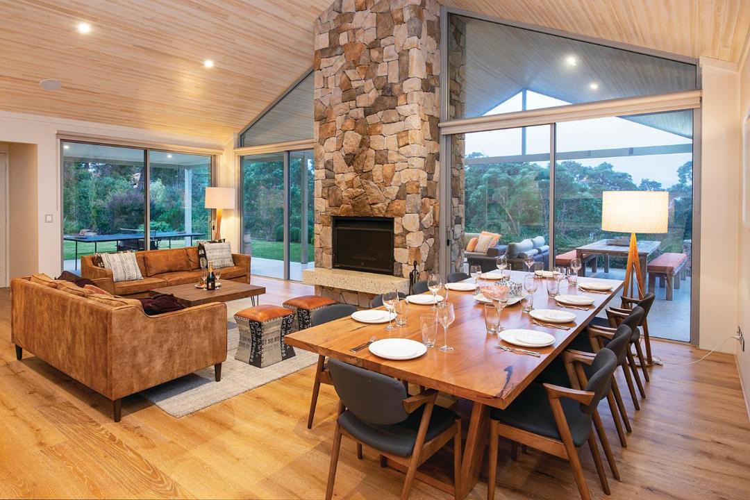 Photo of Livingroom in Eagle Bay