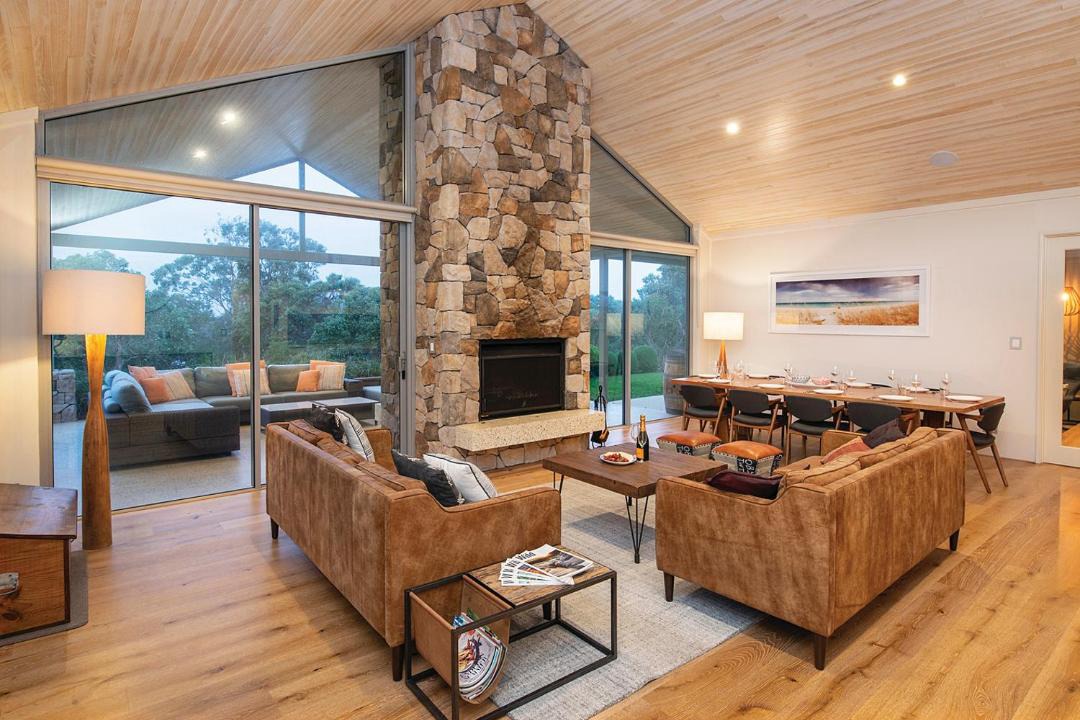 Photo of Livingroom in Eagle Bay