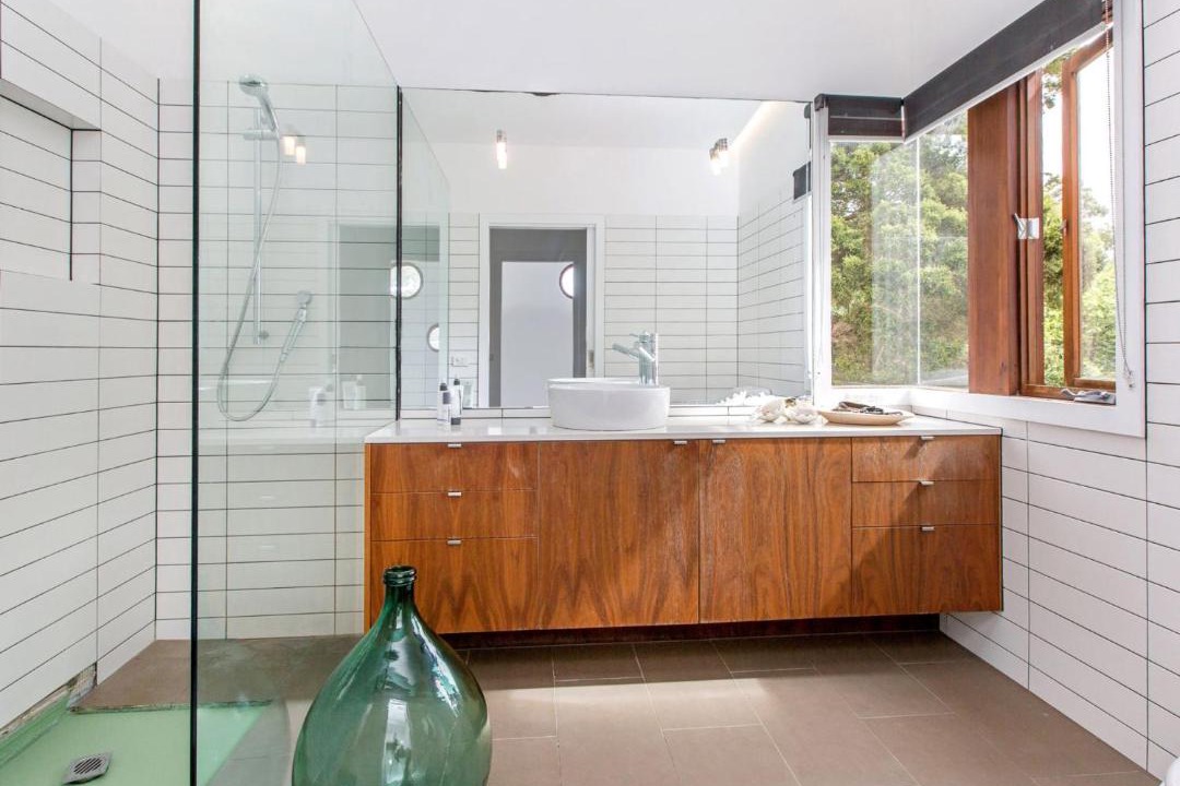 Photo of Bathroom in Balnarring Beach