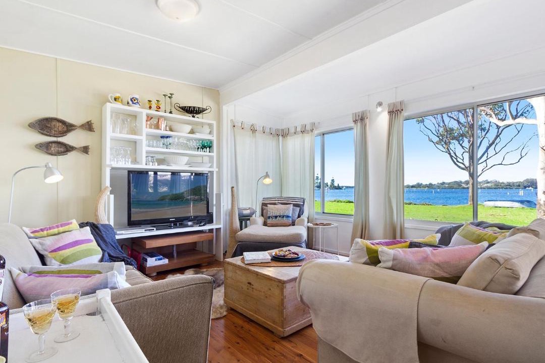 Photo of Livingroom in Greenwell Point