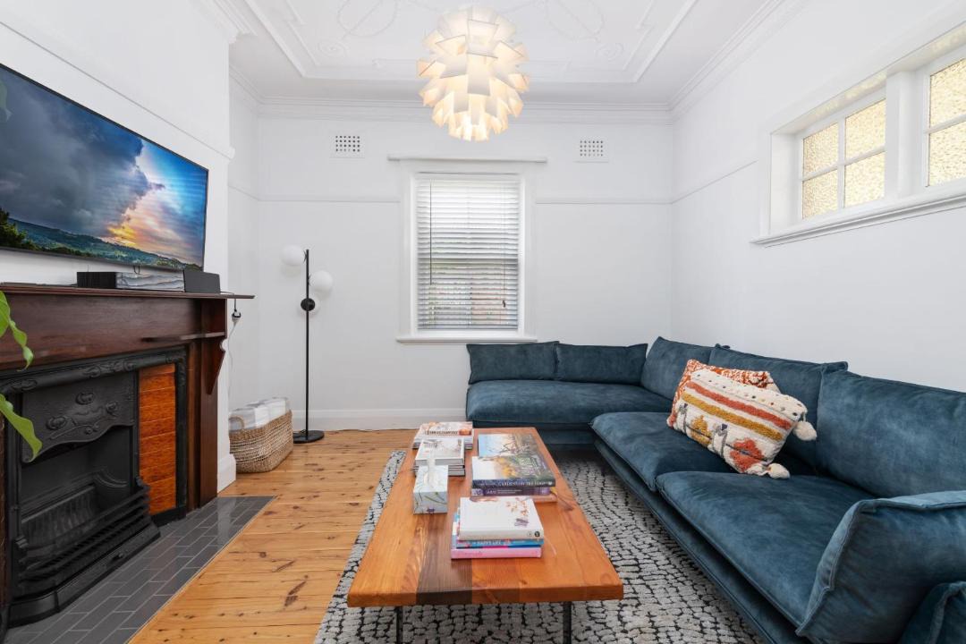 Photo of Livingroom in Orange