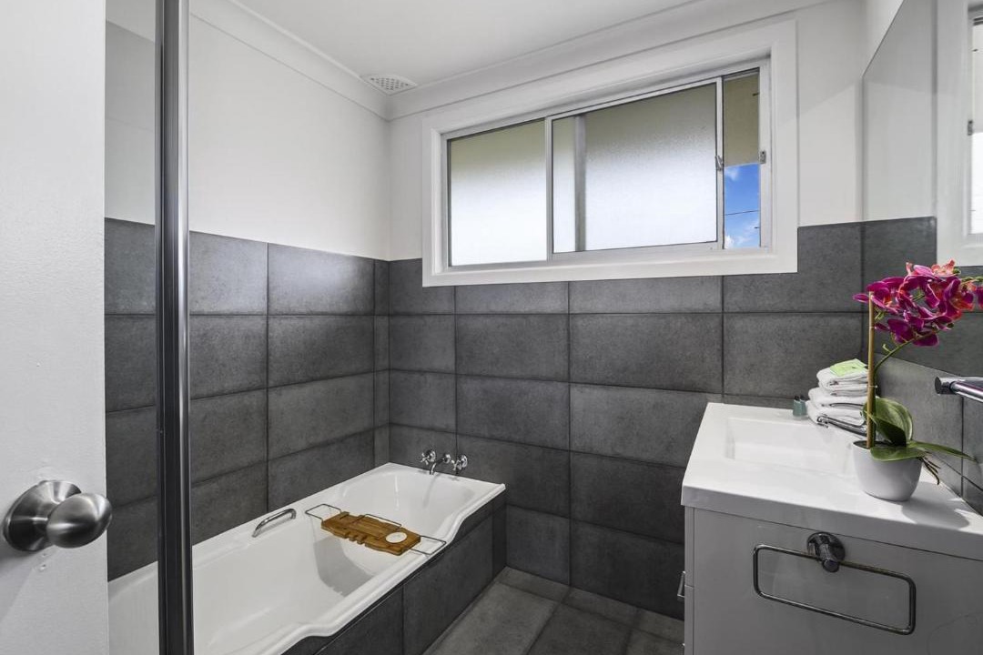 Photo of Bathroom in Emerald Beach