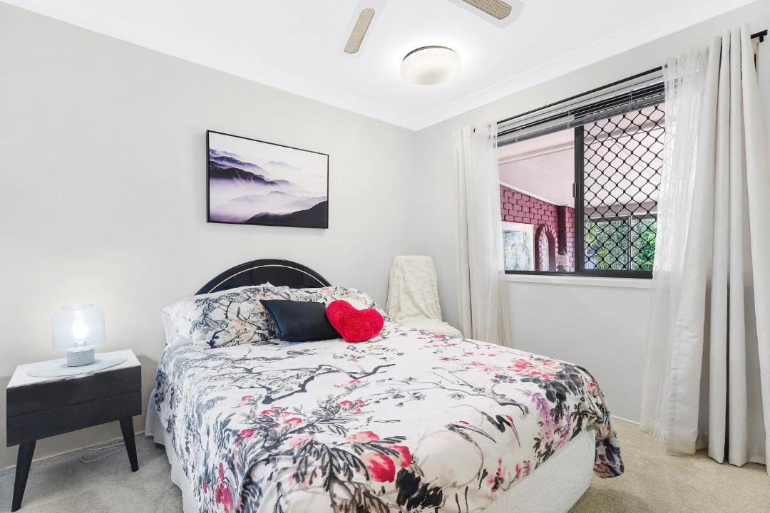 Photo of Bedroom in Burleigh Waters