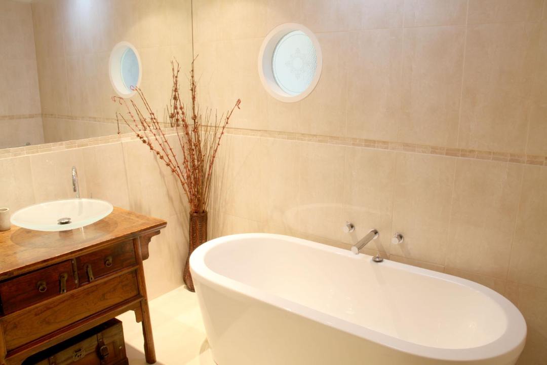 Photo of Bathroom in Marengo