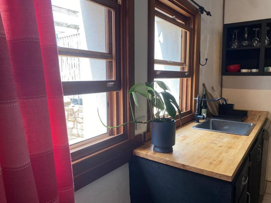 Photo of Livingroom in Upper Wakefield