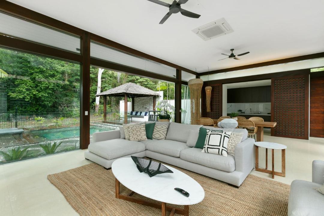 Photo of Livingroom in Palm Cove