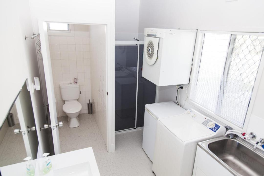 Photo of Bathroom in Urangan