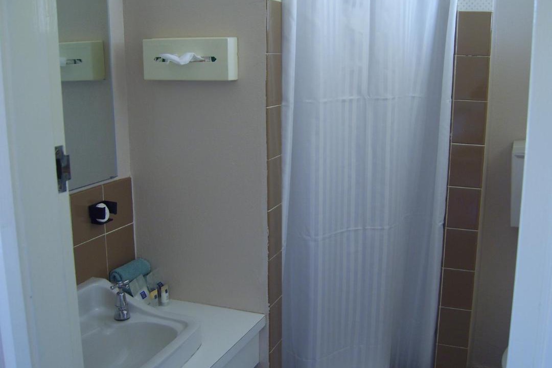 Photo of Bathroom in Gundagai