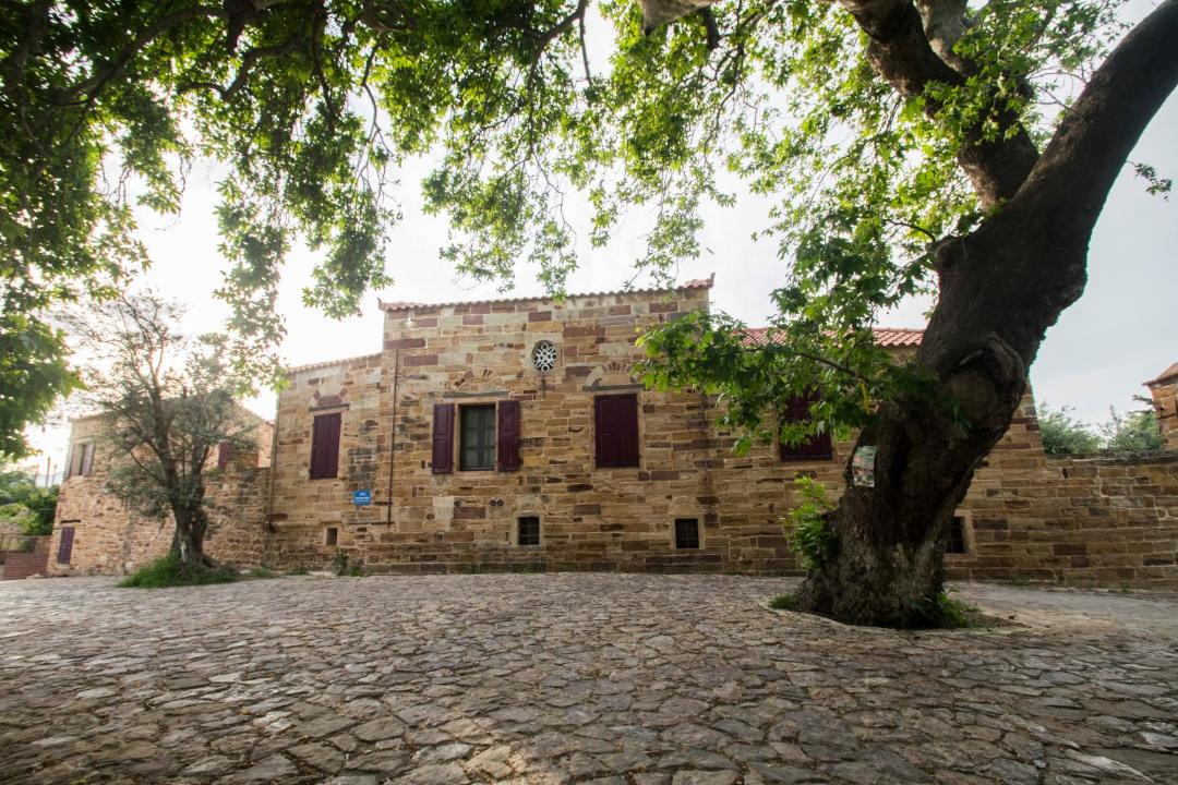Photo of Buildings in Kambos