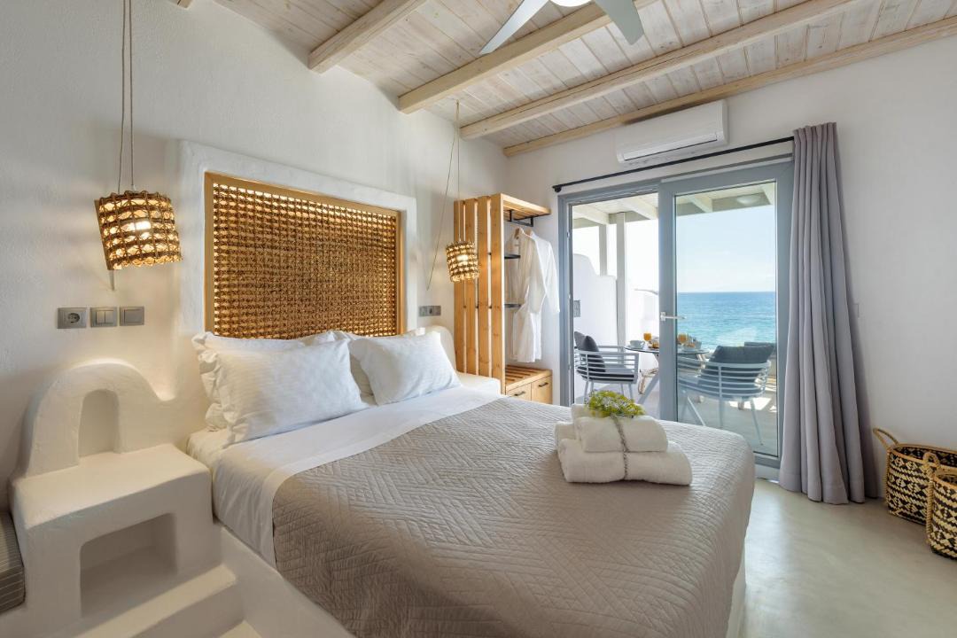 Photo of Bedroom in Drios