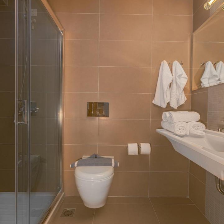 Photo of Bathroom in Marmari