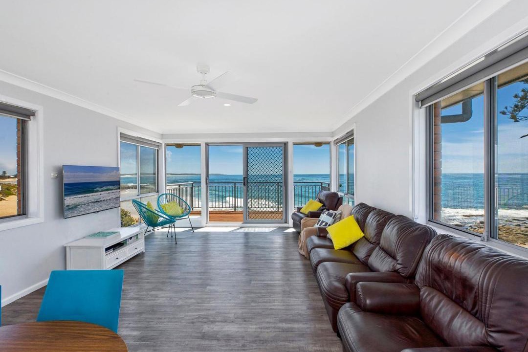 Photo of Livingroom in The Entrance