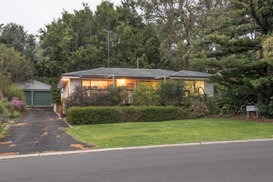 Photo of Buildings in Eagle Bay