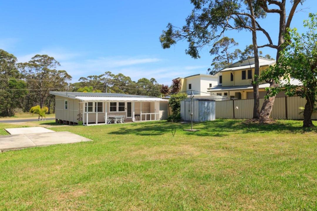 Photo of Buildings in Huskisson