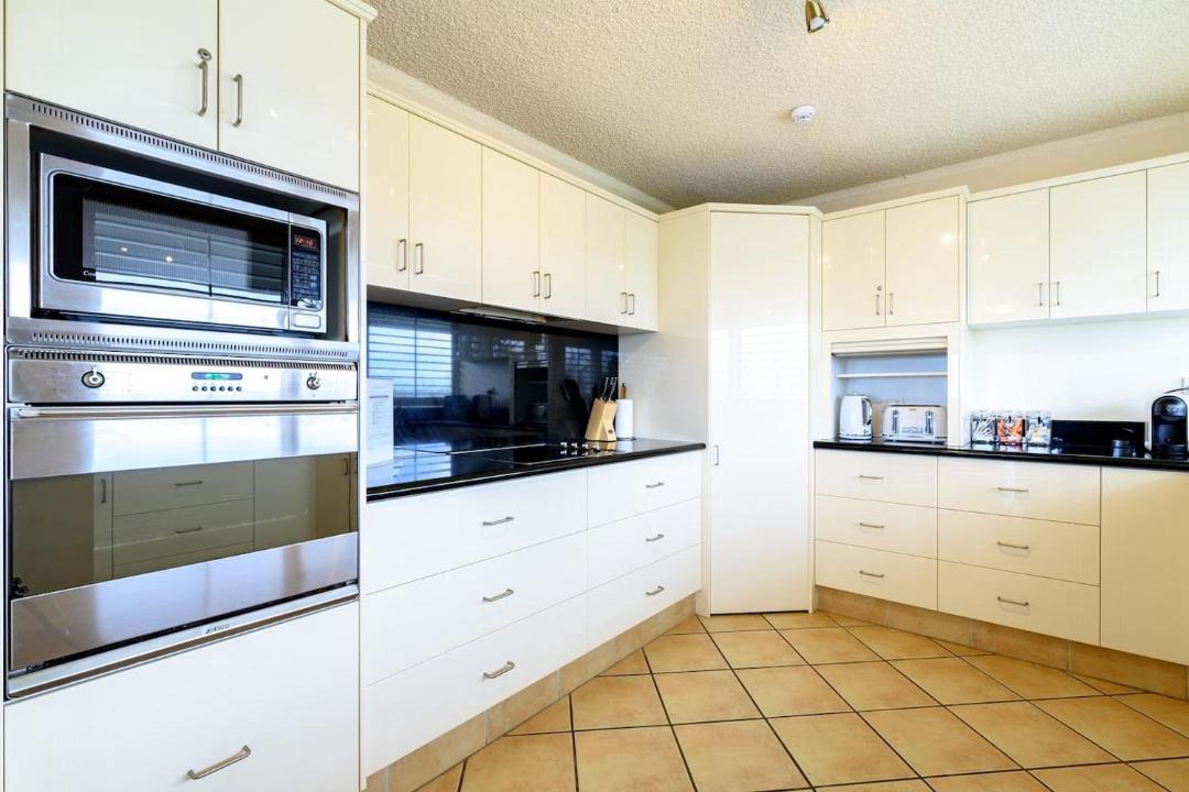 Photo of Kitchen in Main Beach