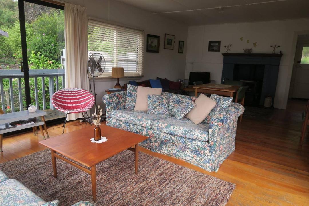 Photo of Livingroom in Binalong Bay