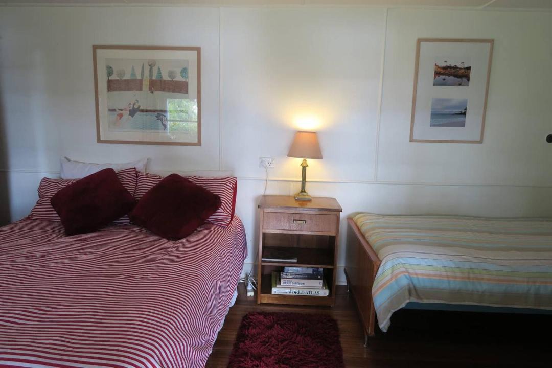 Photo of Bedroom in Binalong Bay