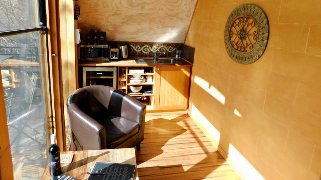 Photo of Livingroom in Adventure Bay