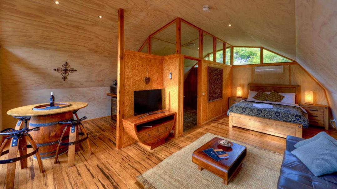 Photo of Livingroom in Adventure Bay
