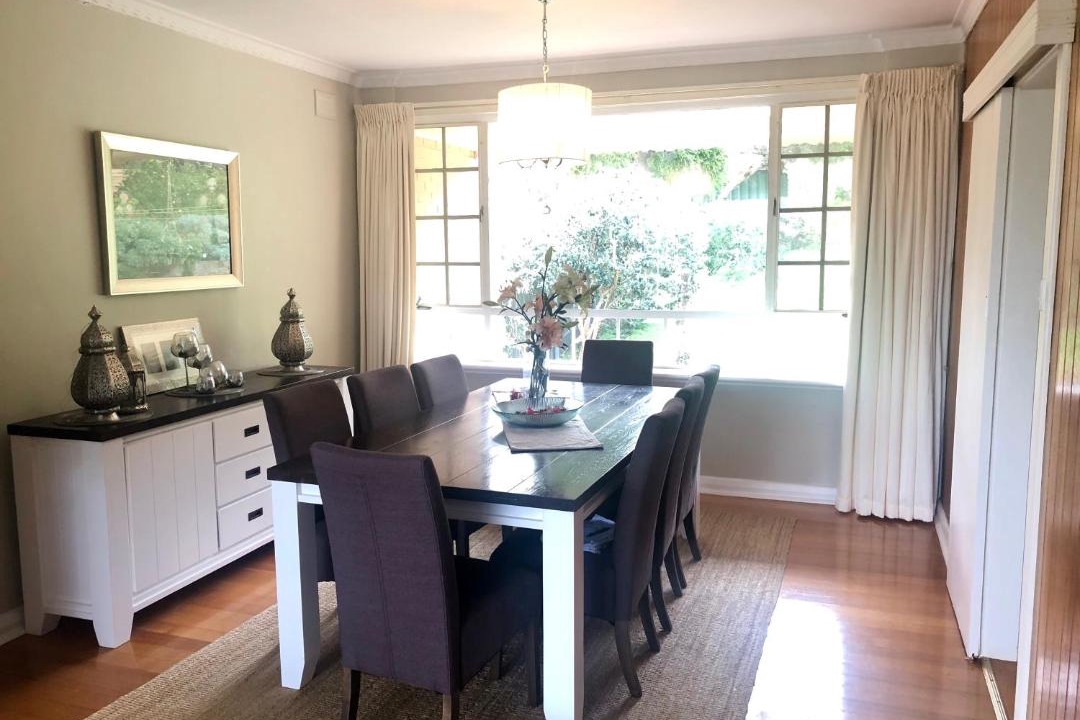 Photo of Livingroom in Bellevue Heights