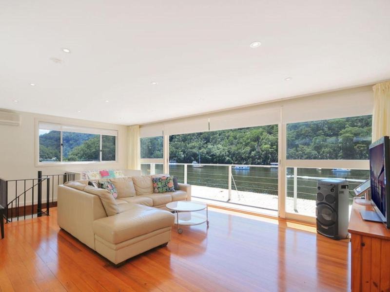 Photo of Livingroom in Berowra Waters