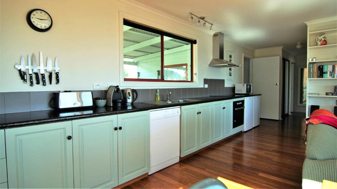 Photo of Kitchen in Binalong Bay