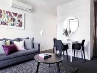 Photo of Others in South Yarra