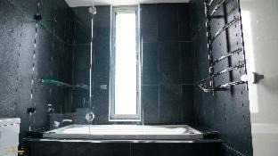Photo of Bathroom in Cooks Hill