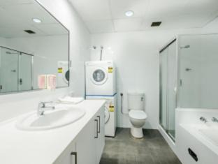 Photo of Bathroom in Woolloomooloo