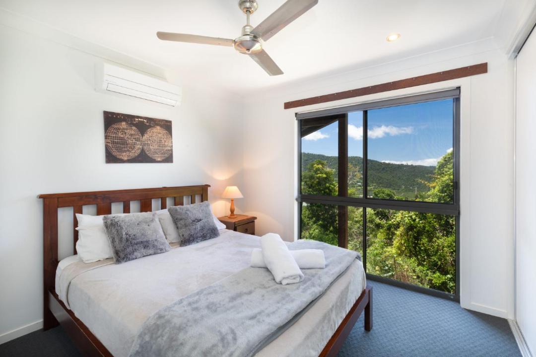 Photo of Bedroom in Airlie Beach