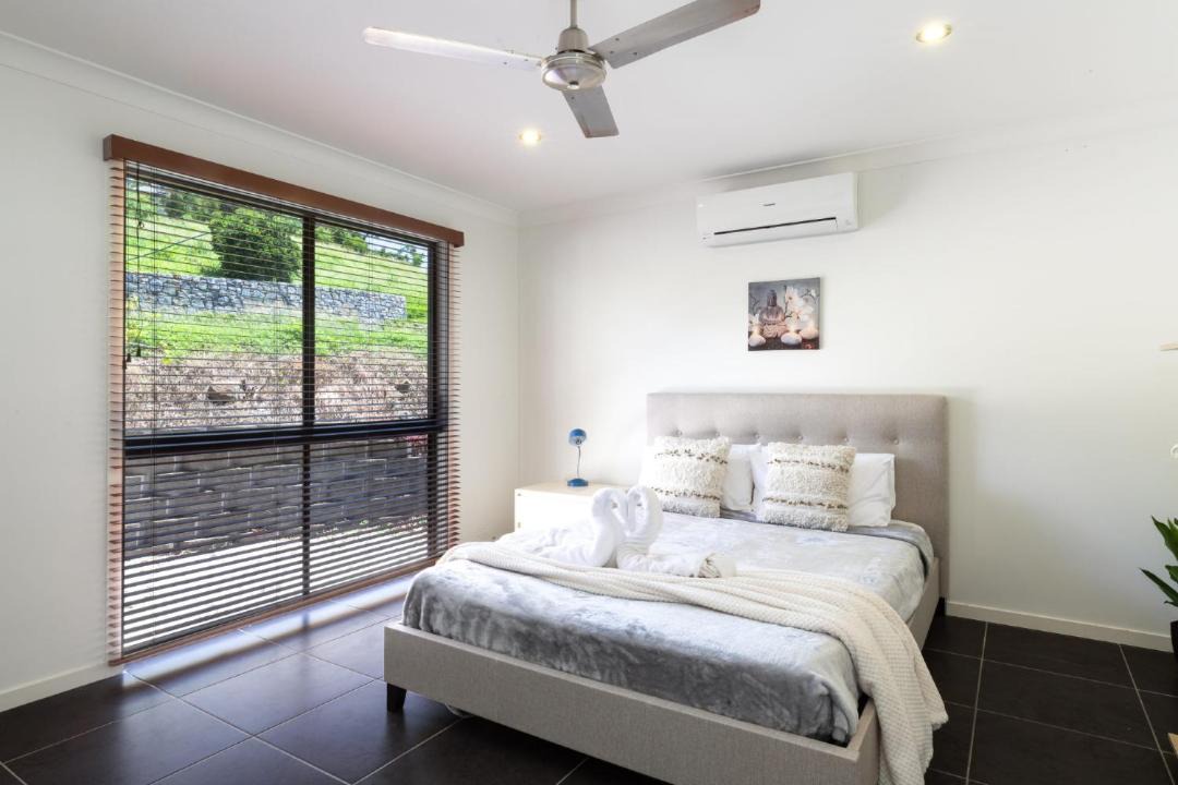 Photo of Bedroom in Airlie Beach