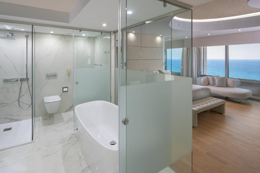 Photo of Others in Ixia