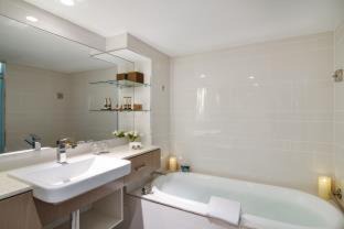 Photo of Bathroom in Kangaroo Point