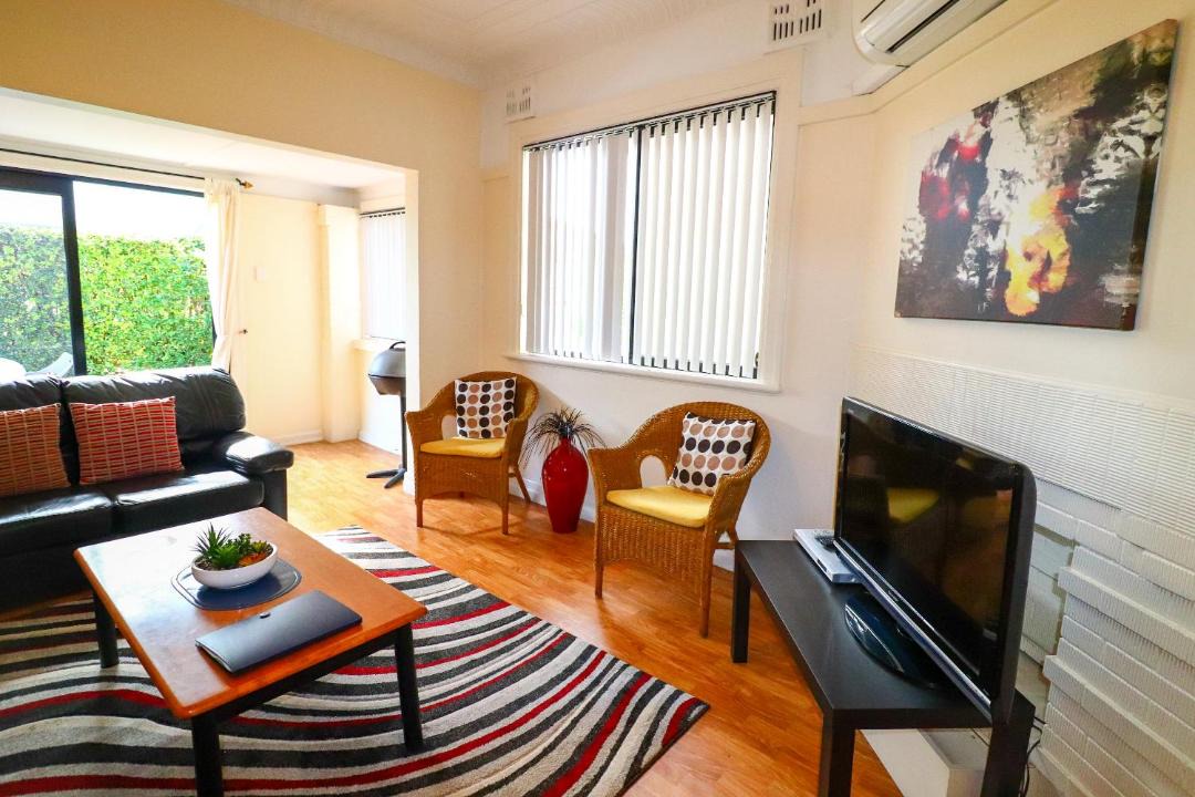 Photo of Livingroom in Belmont