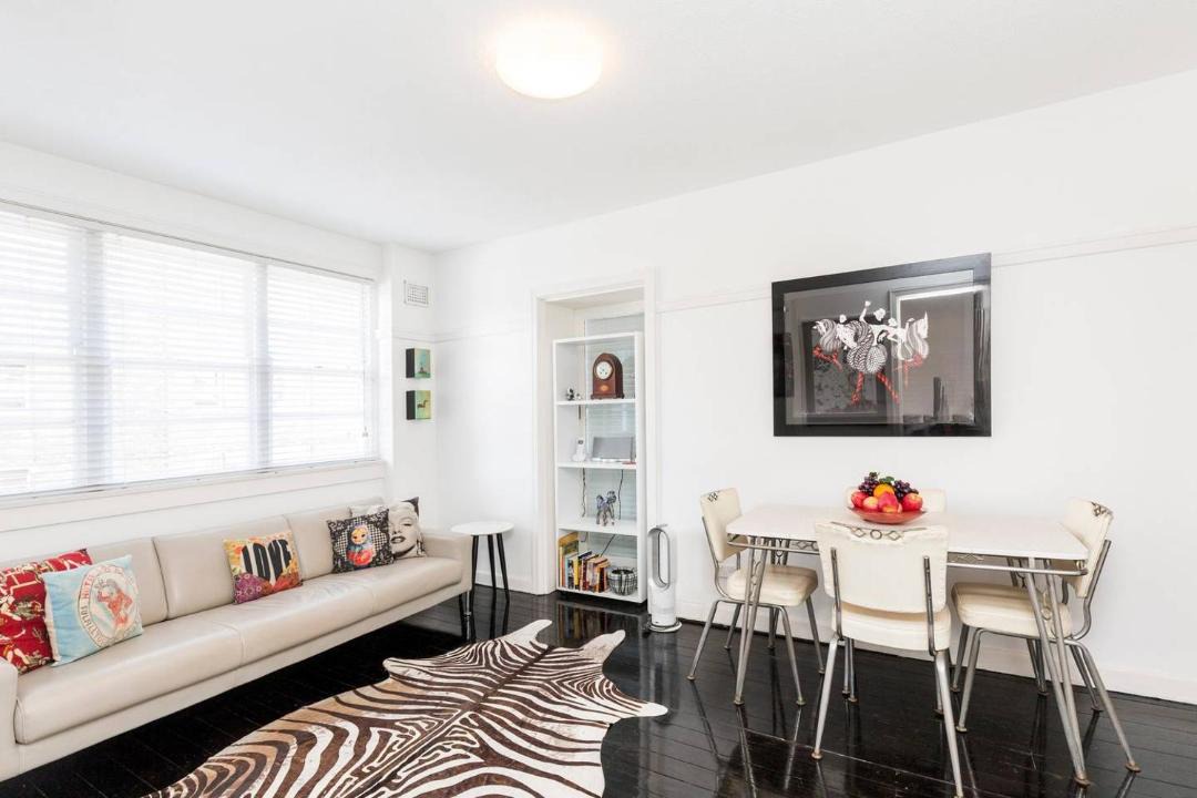 Photo of Livingroom in Elizabeth Bay