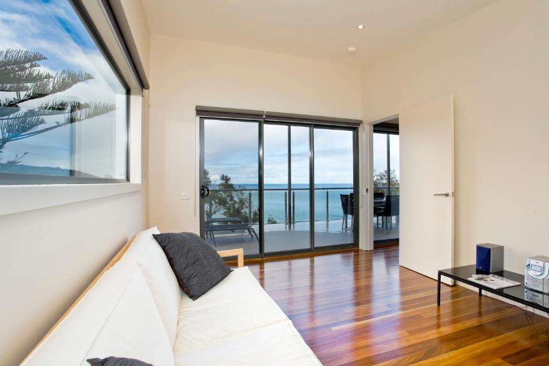 Photo of Livingroom in Wye River