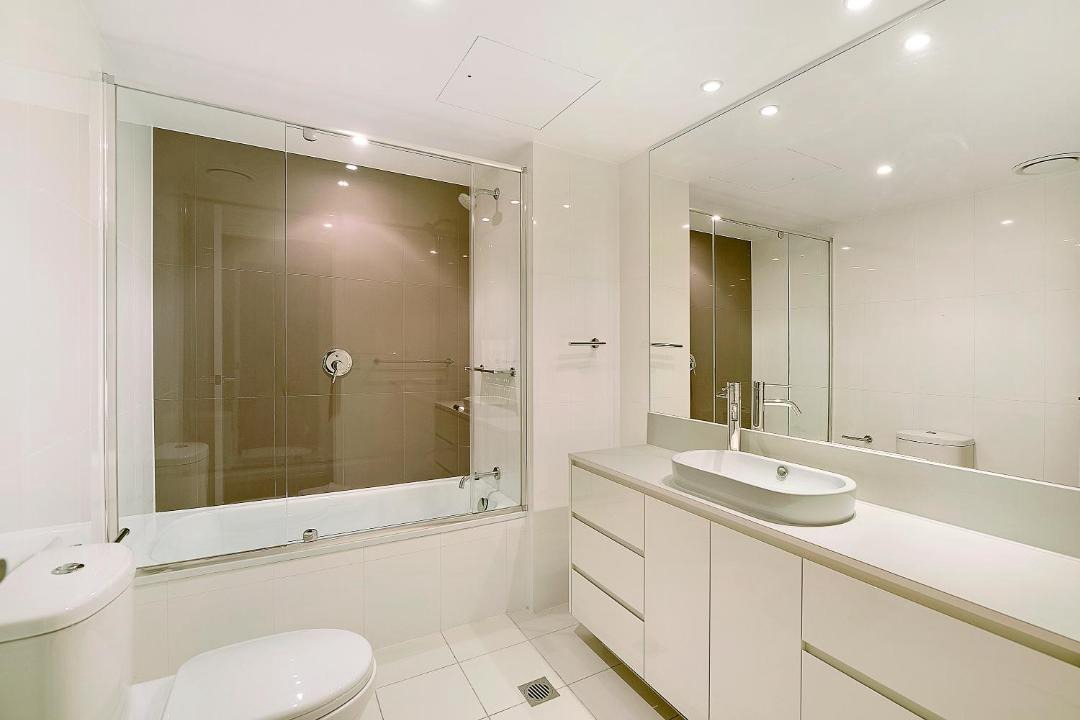 Photo of Bathroom in Surfers Paradise