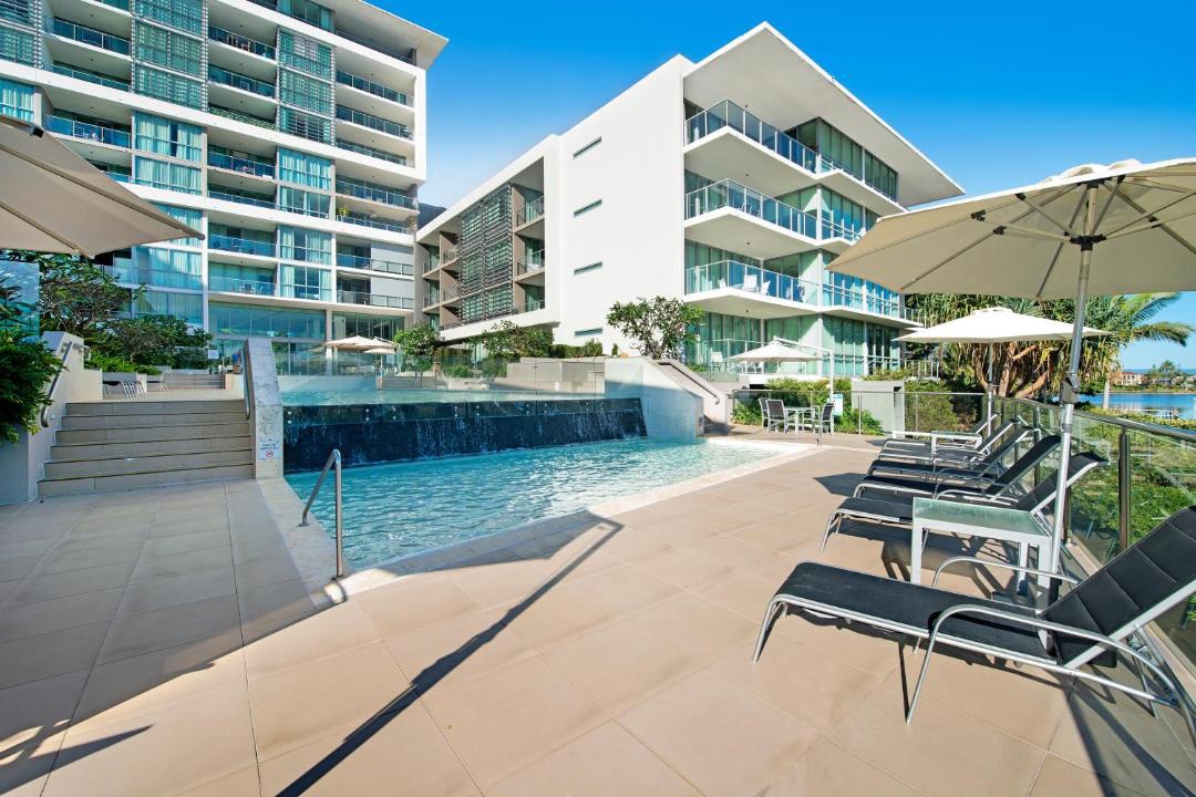 Photo of Patio Balcony in Broadbeach Waters