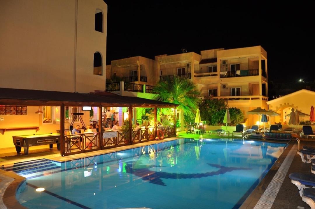 Photo of Others in Pefkos
