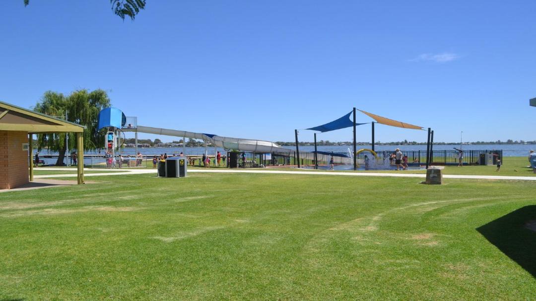 Photo of Buildings in Yarrawonga