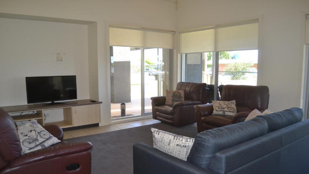 Photo of Livingroom in Yarrawonga