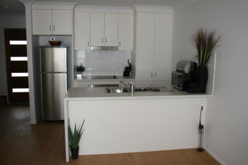 Photo of Others in Svensson Heights