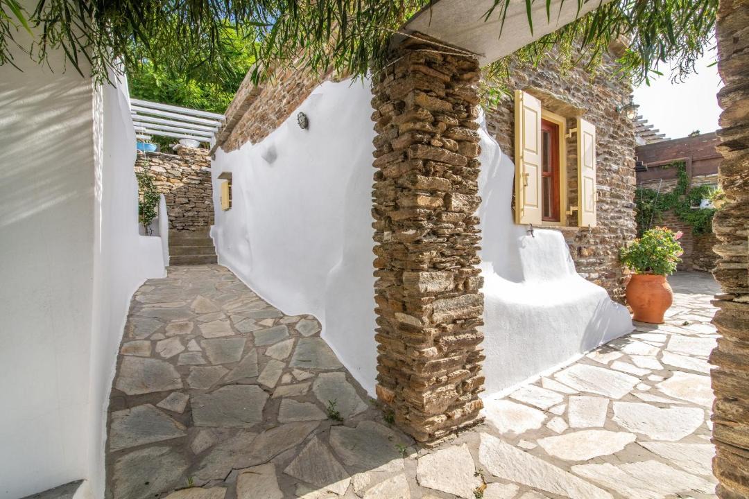Photo of Others in Arnados