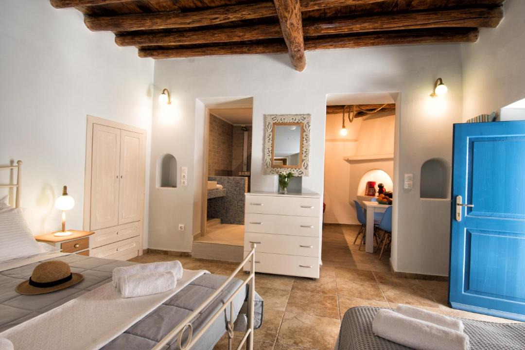 Photo of Others in Gavrio