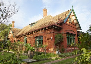 Buxton Manor