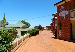 The Roseville Apartments