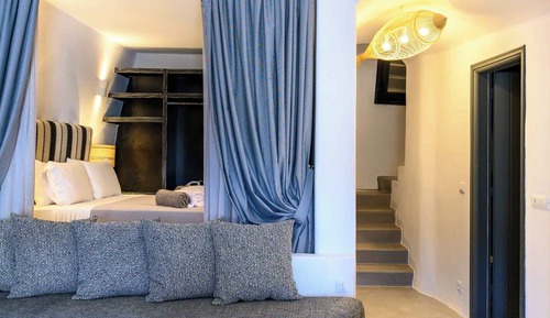 Superior Two-Bedroom Sea View Villa with Cave Pool - Petra